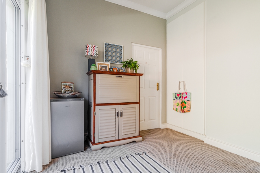 4 Bedroom Property for Sale in Simons Kloof Western Cape